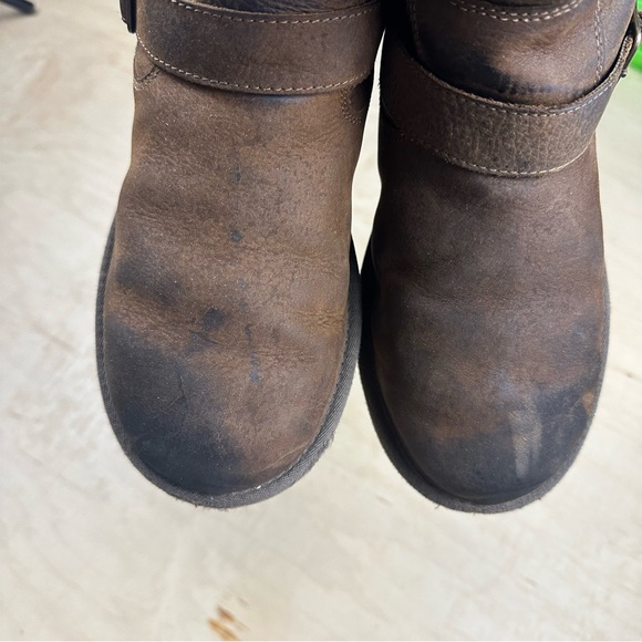 UGG Brown Leather Boots - Picture 13 of 14